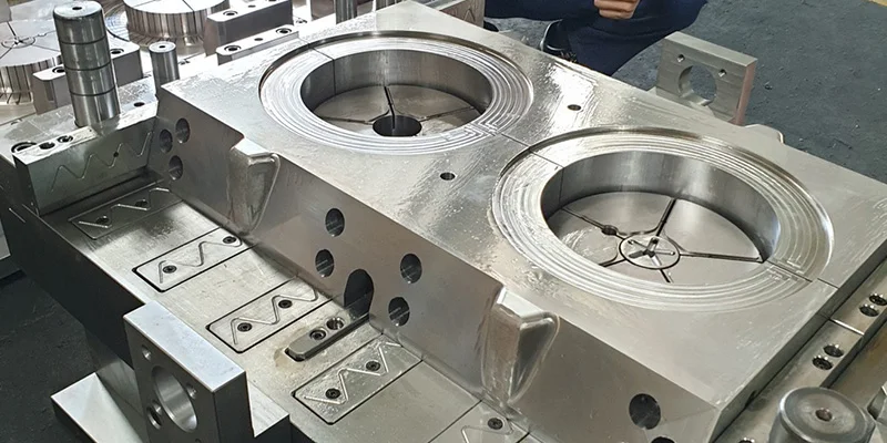 Cơ sở chế tạo khuôn mẫu giá rẻ dùng trong công nghiệp