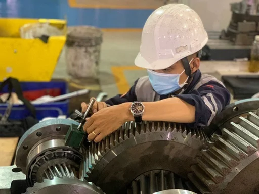 Thợ sửa chữa máy móc cơ khí nhanh chóng - uy tín tại Bình Dương